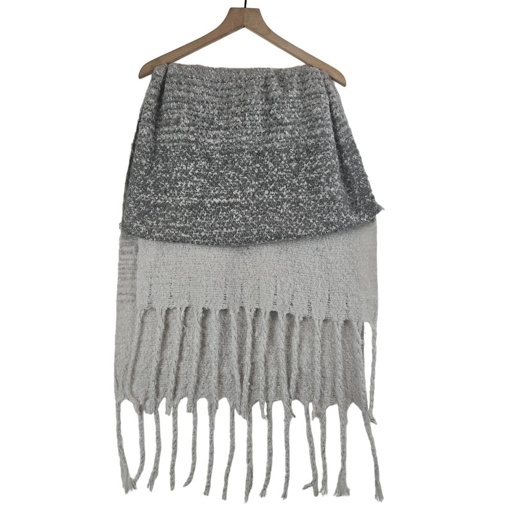 Mer Sea Polyester "wool" scarf shawl wrap, gray‎ ombre